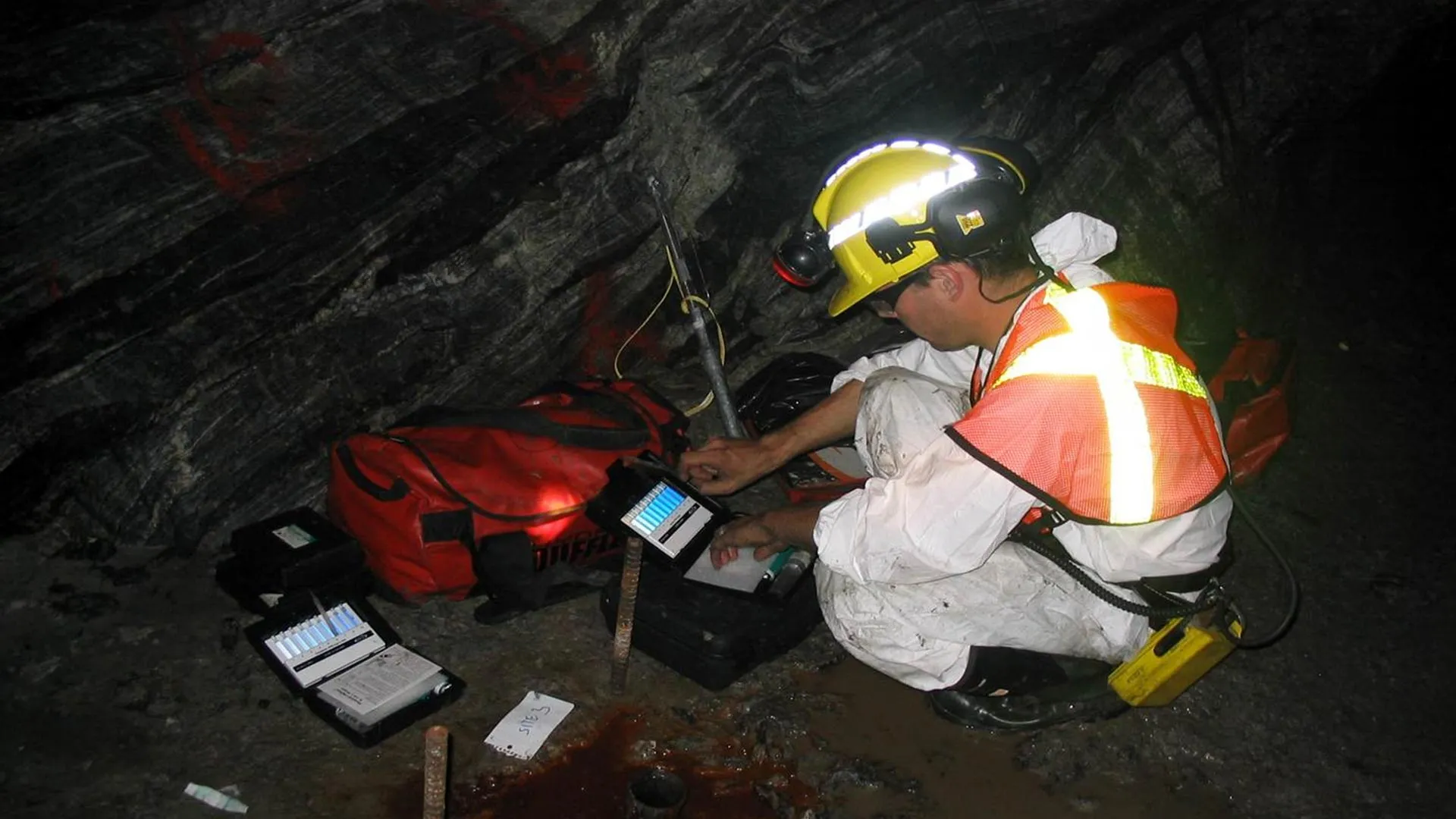 Ancient Canadian Rocks Generate Clean Hydrogen Energy