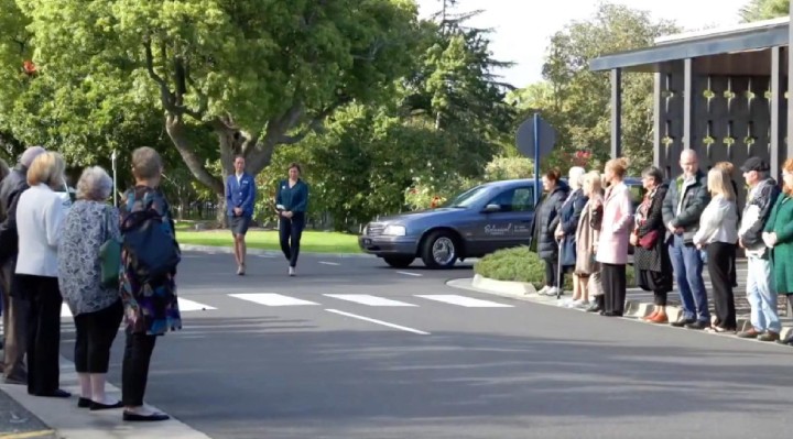 Strangers Fill Melbourne Chapel for Man With No Family