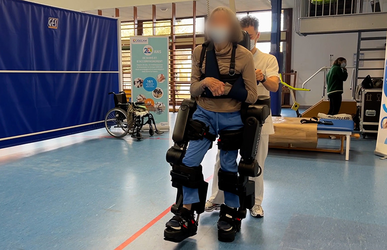 Robot Exoskeleton Helps ICU Patients Walk After Surgery