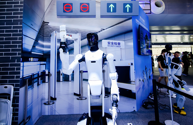 Shanghai Company Deploys 15,000 Robots for Real-World Jobs