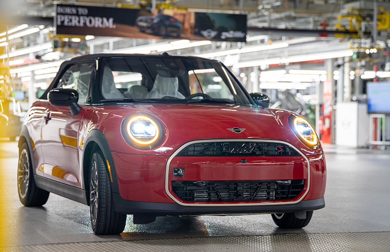 BMW and Embotech Move 1 Million Cars Without Drivers