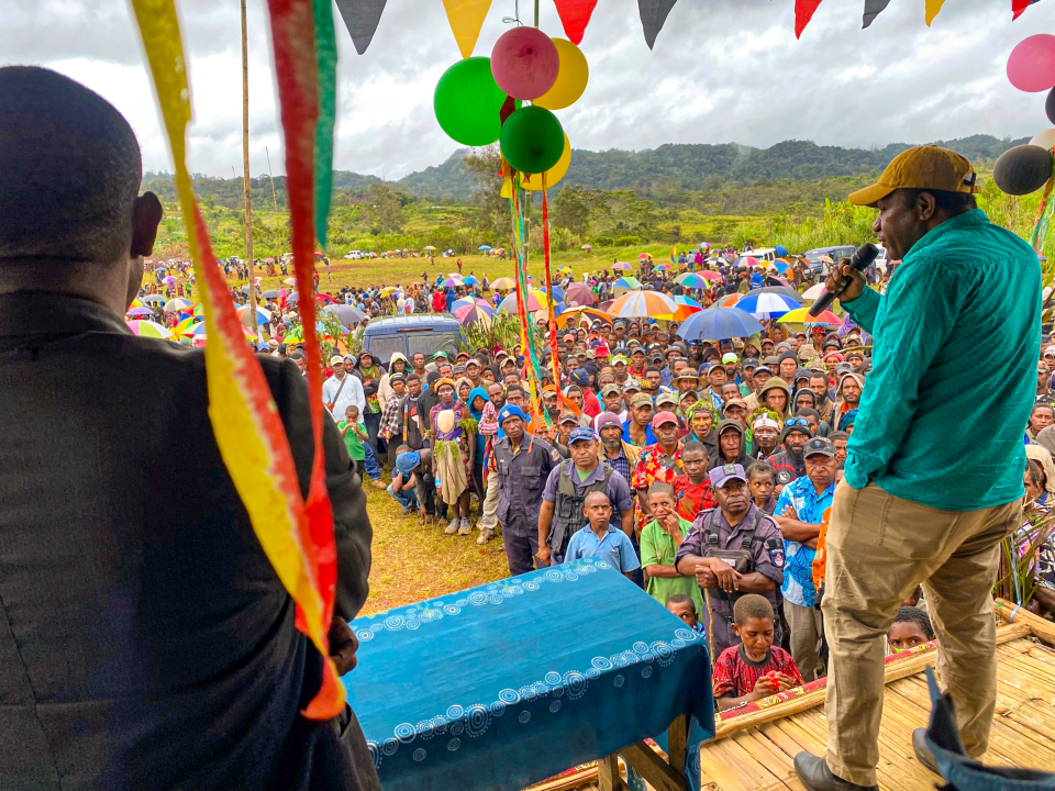 9 Clans End 5-Year War in Papua New Guinea's Sugu Valley