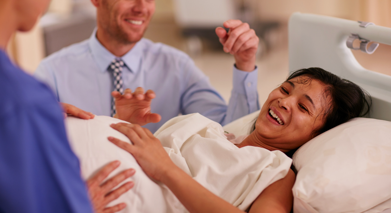 Sister Uses Face Filters During Labor and It's Hilarious