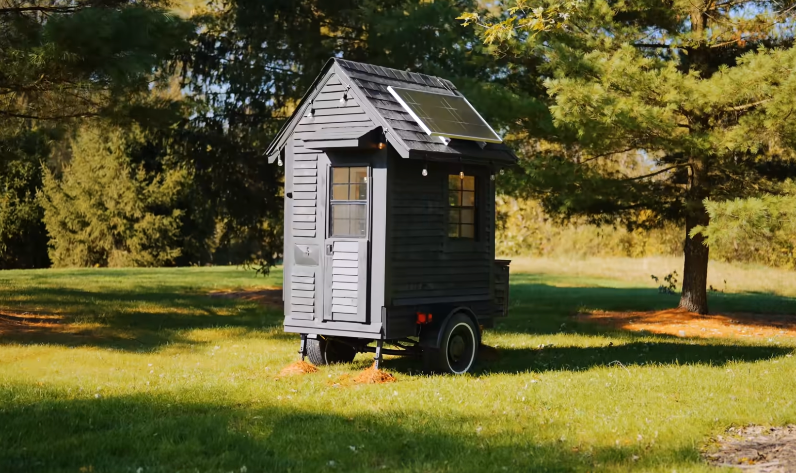 Builder Creates 19-Square-Foot Tiny House That Actually Works