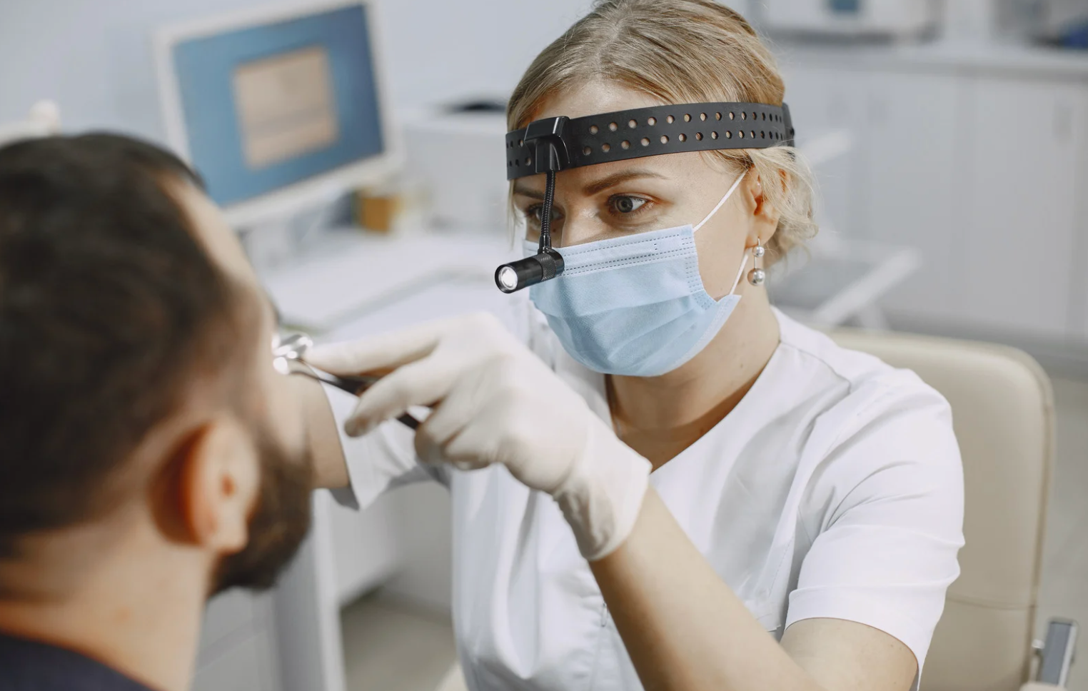 Man Whistles Through Nose, Then 17 Doctors Miss the Answer