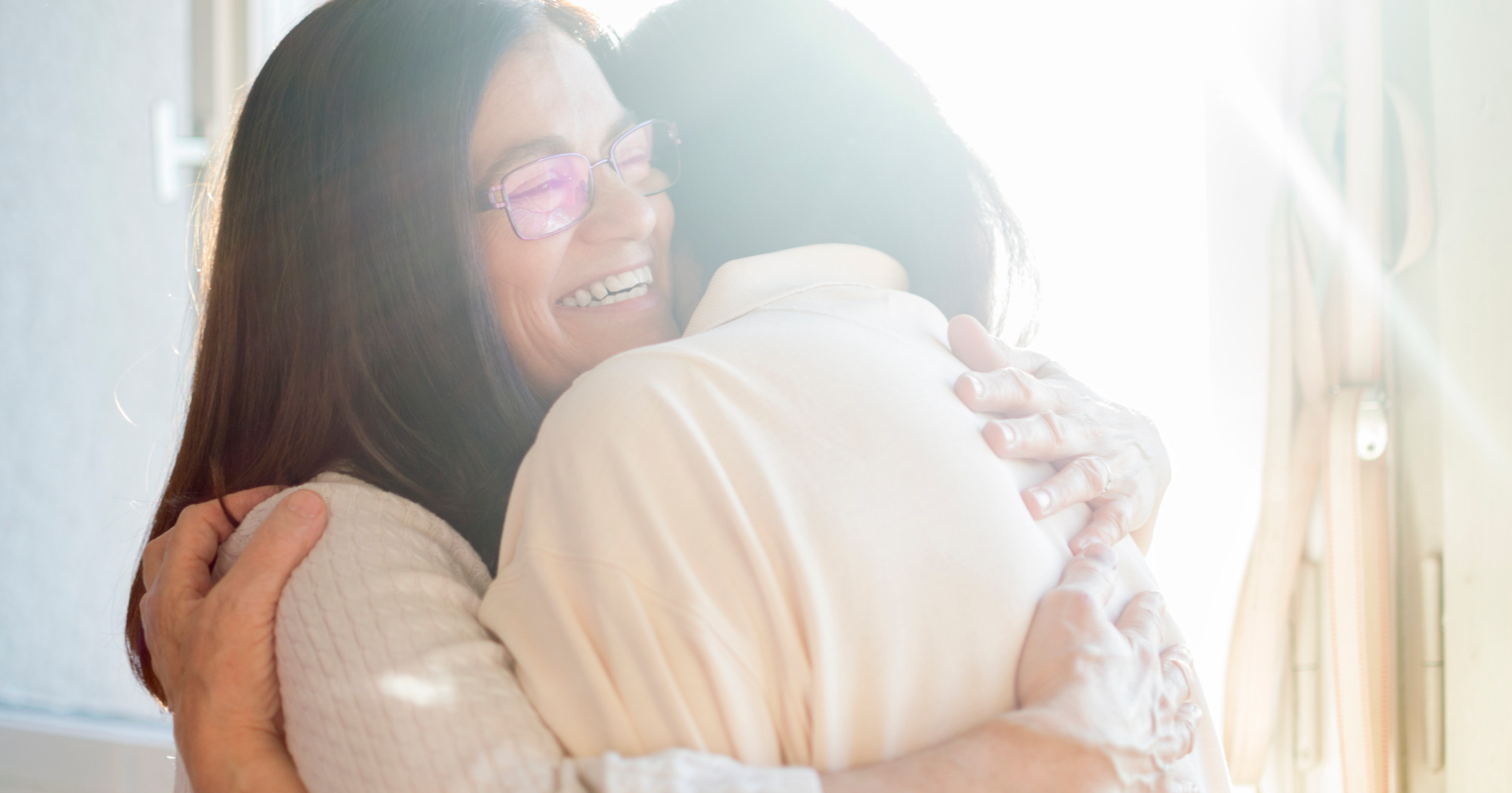 Sisters Meet in Columbia Writing Class After Decades Apart
