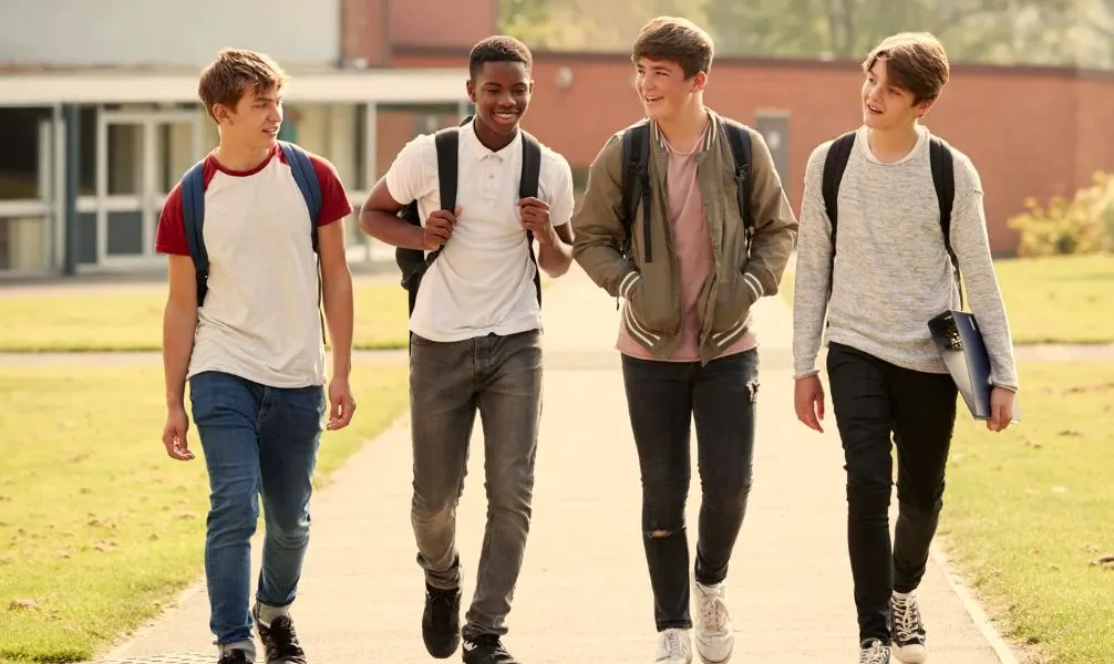 Walking 8,000 Steps Daily Cuts Teen Depression, Study Finds - Image 5