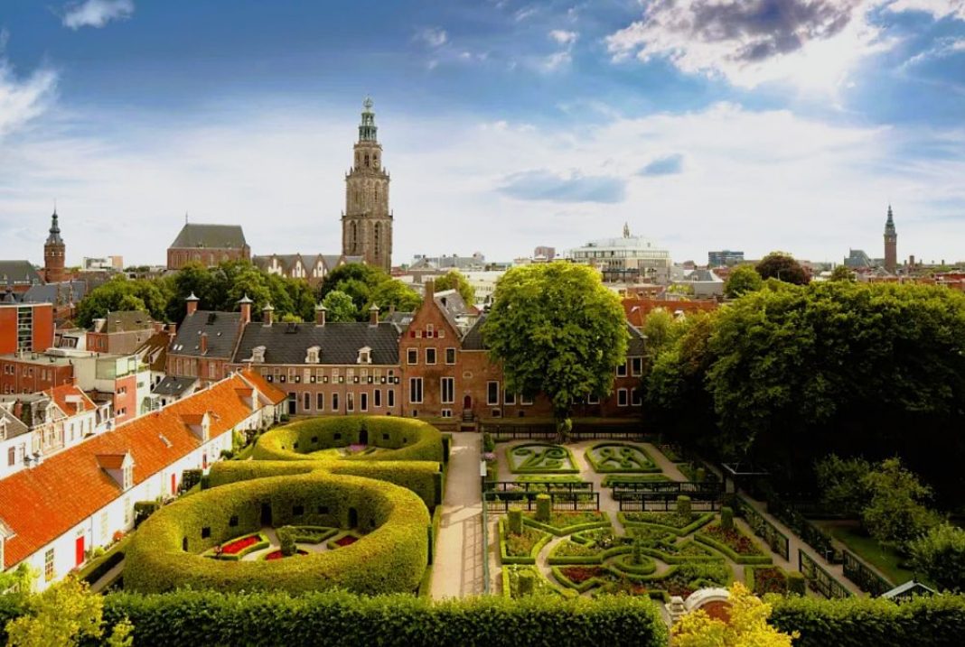 Dutch City Bans AI Glasses to Protect Cultural Privacy