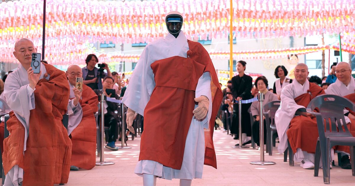 Robot Named Gabi Becomes First Buddhist Monk in Seoul
