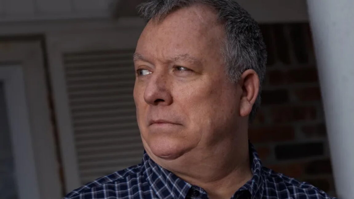 Retired Cop Wins $835K After Jailing Over Trump Meme