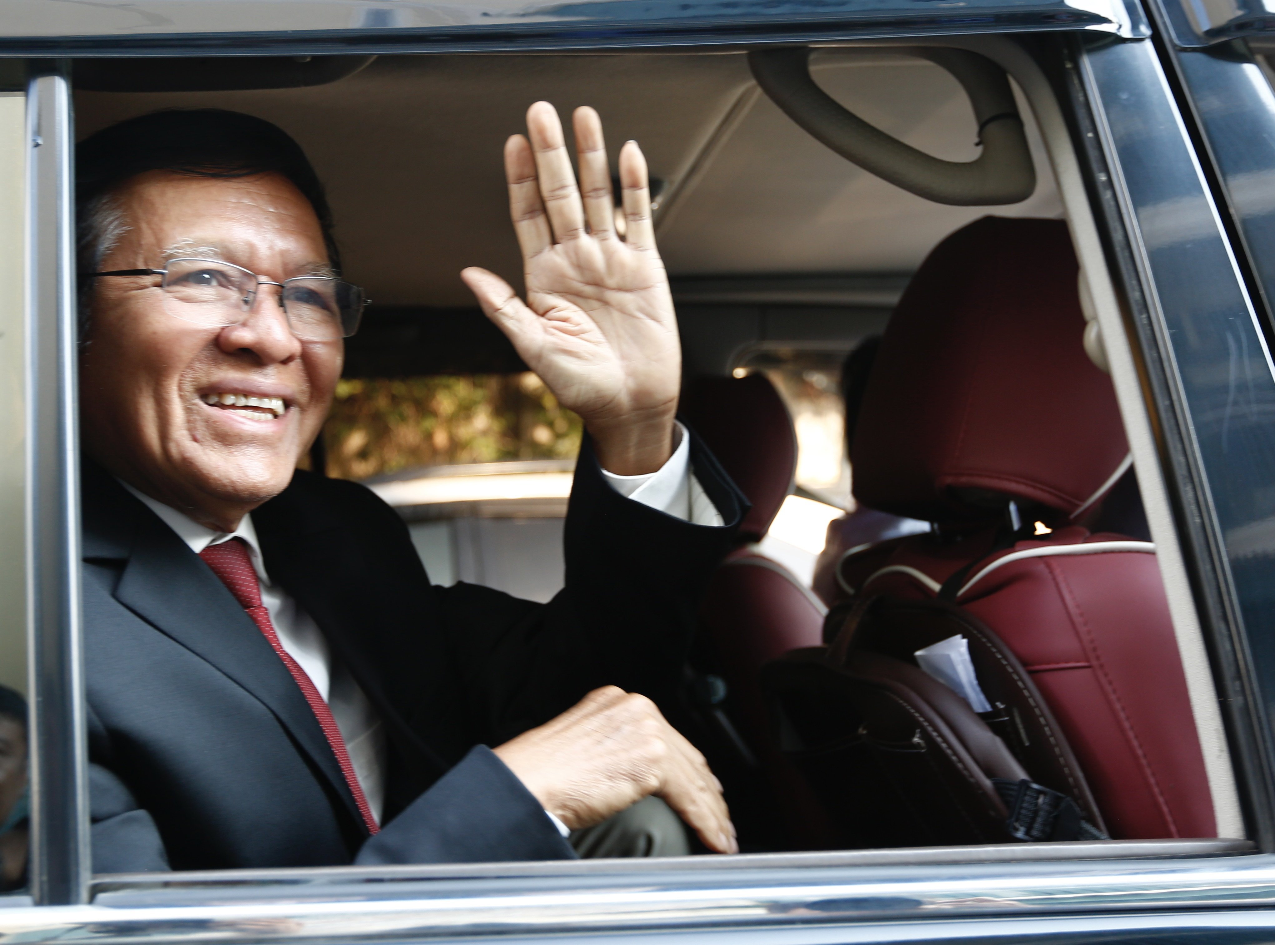 Cambodia Pardons Opposition Leader After 27-Year Sentence - Image 2