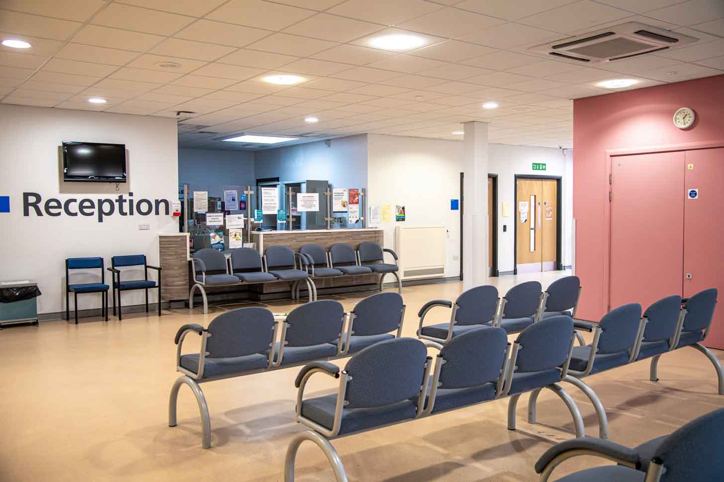 England's 10-Minute Mental Health Clinics Cut ER Waits - Image 2