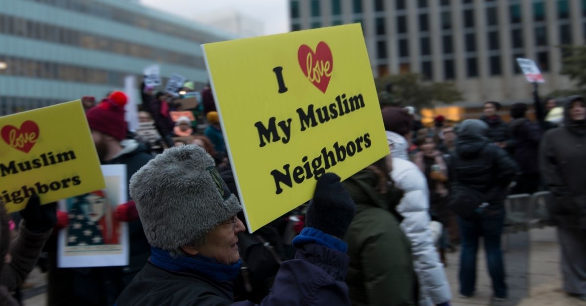 Minnesota Muslims Find Hope as Ramadan Brings Community Together
