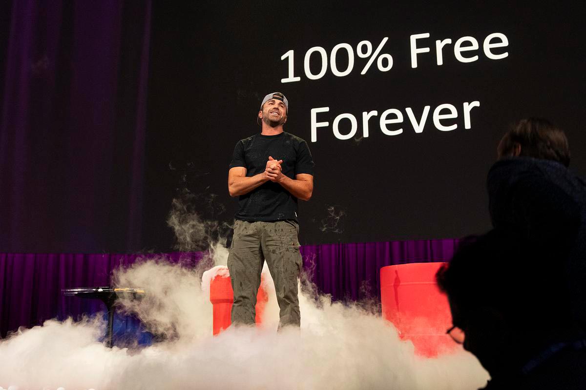 Mark Rober Gives Teachers $60M STEM Curriculum for Free - Image 4