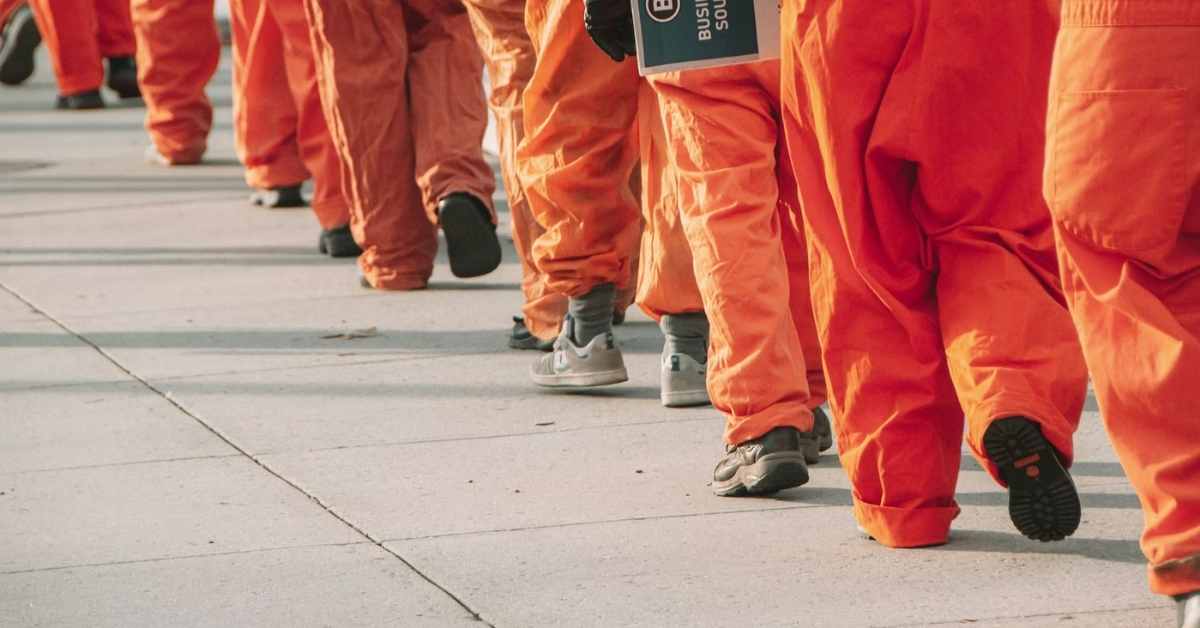 Pittsburgh Jail Pays Inmates $5 Daily in Safety Experiment