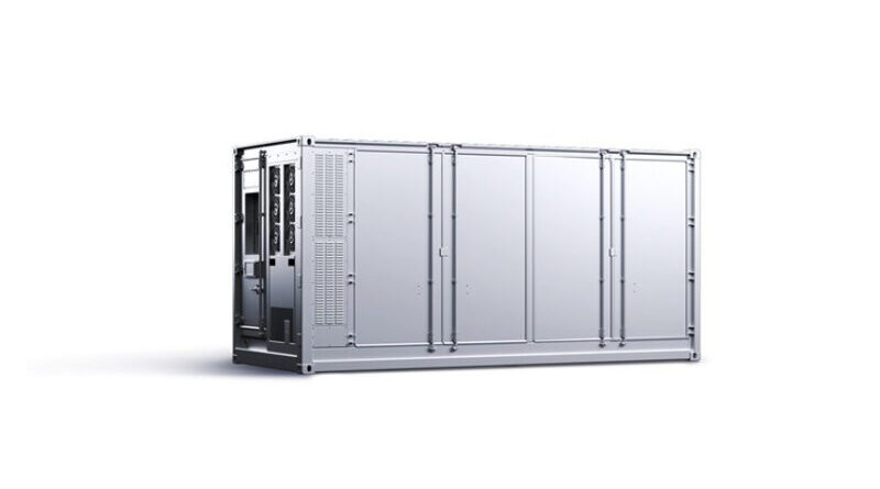 World's Largest Battery Maker Bets Big on Clean Energy