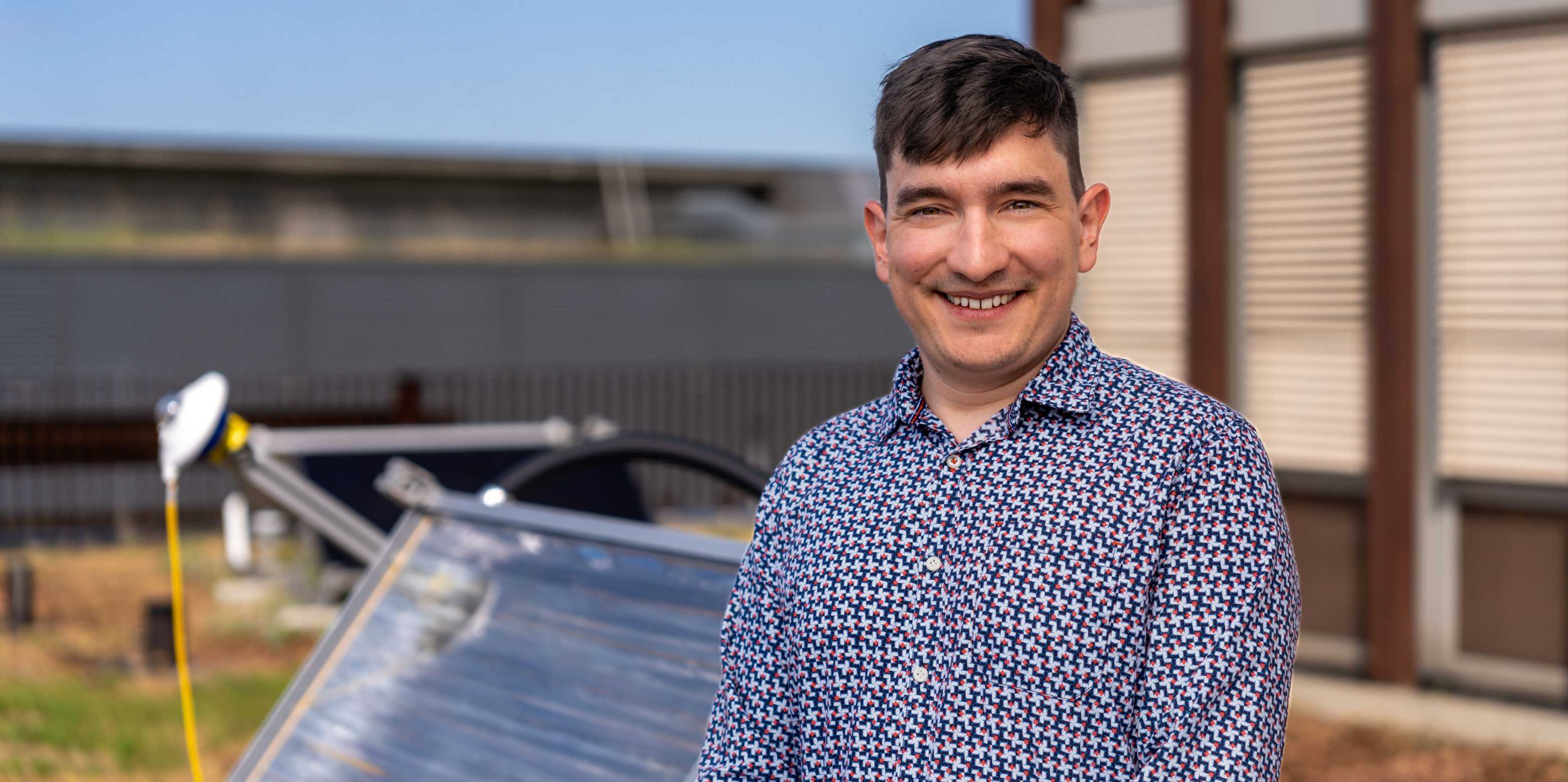 Swiss Engineer Cuts Solar Heat Cost for Factories