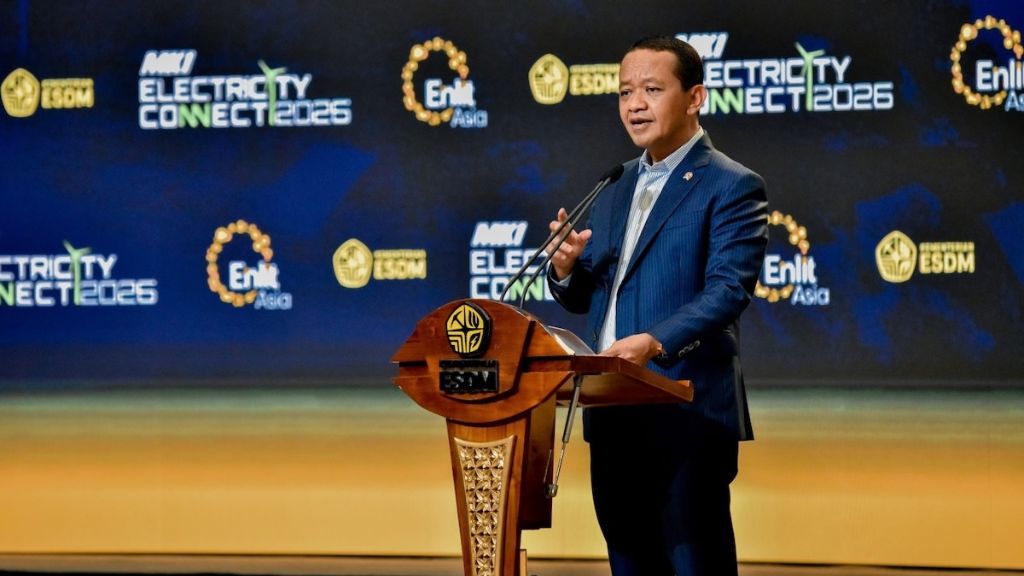 Indonesian Minister of Energy speaking at Electricity Connect 2026 conference about renewable energy investment opportunities