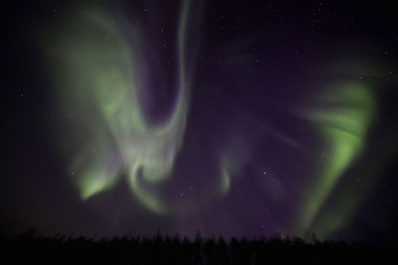 Northern Lights May Dance Tonight After Triple Solar Blast - Image 2