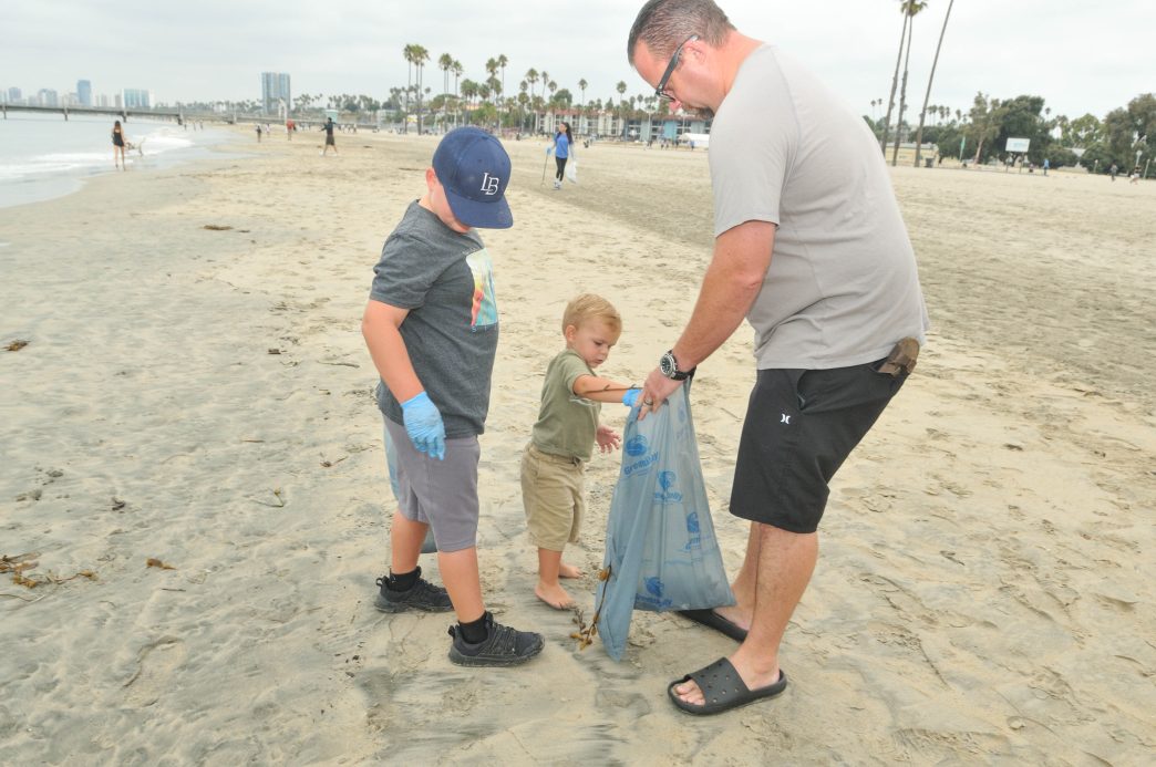 Long Beach Doubles Cleanup Sites for Coastal Celebration - Image 3