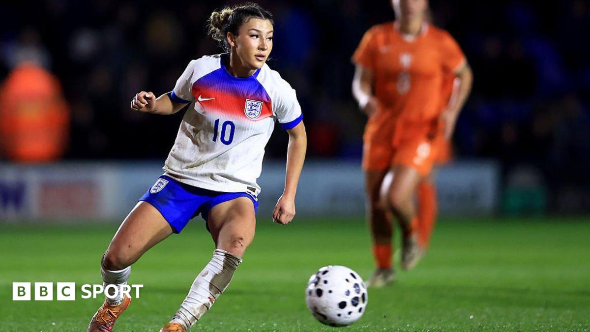 England Calls Up 17-Year-Old Erica Parkinson to National Team