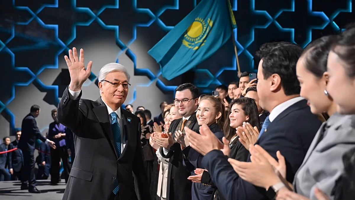 Kazakhstan Votes Yes on New Constitution with 90% Support