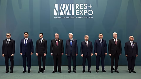 Central Asia Signs Unity Pact to Save Caspian Sea - Image 5
