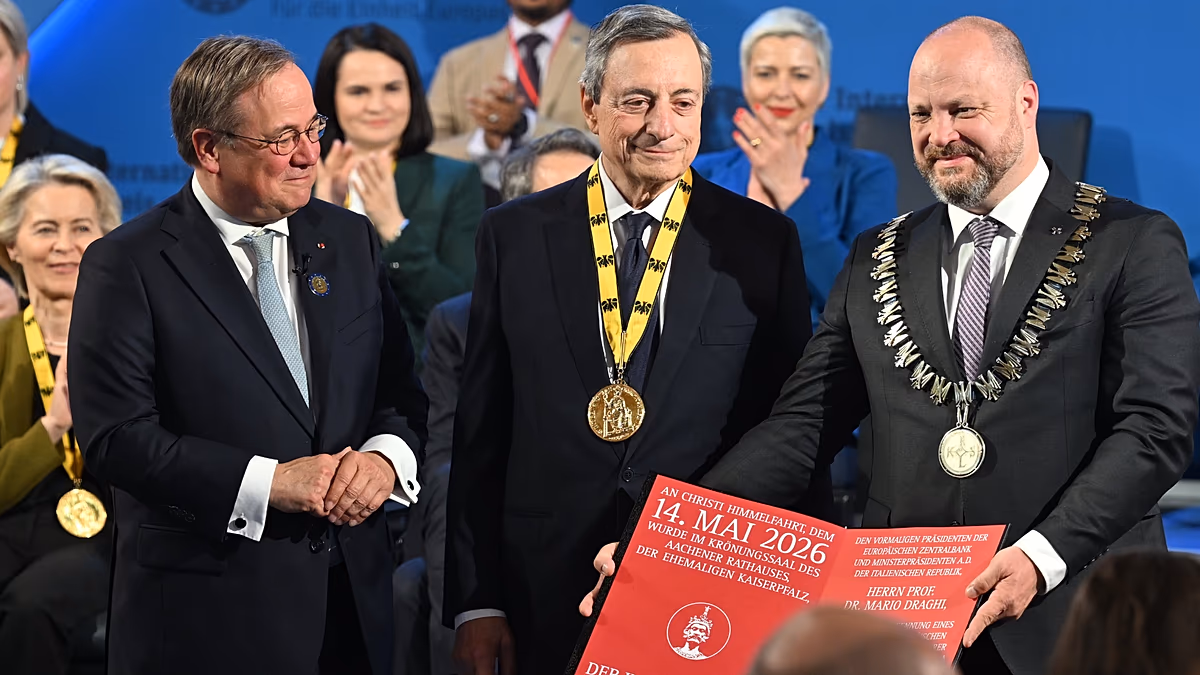 Mario Draghi Wins Top European Prize for Saving the Euro
