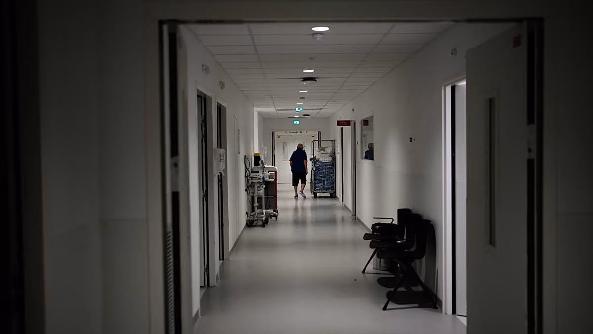 France's First Ebola Patient Beats Virus, Heads Home