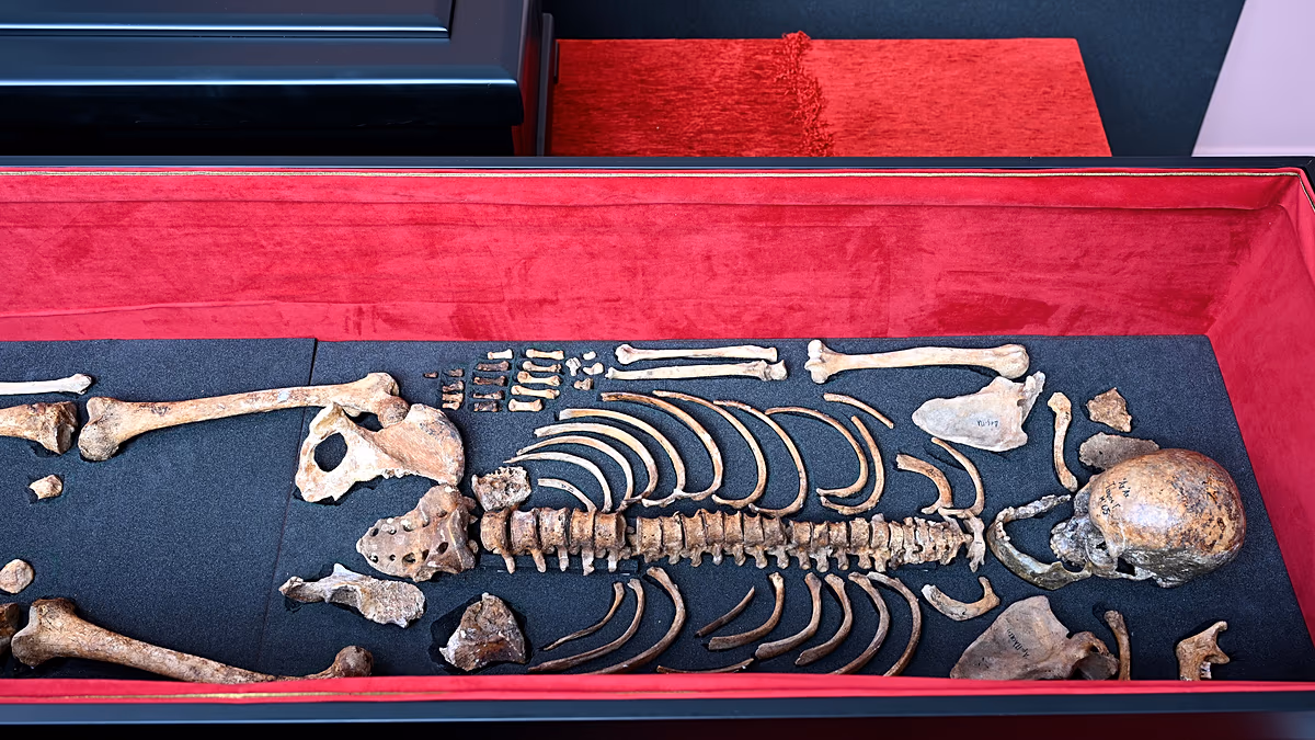Bulgarian Ruler's Remains Return Home After 60 Years