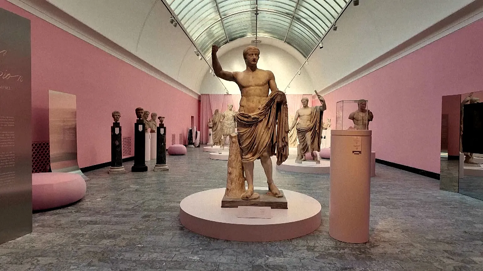 Copenhagen Museum Reveals Ancient Romans Rocked Pink - Image 2
