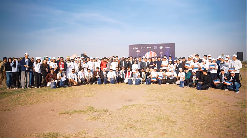 Students from 15 Nations Build Can-Sized Satellites - Image 3