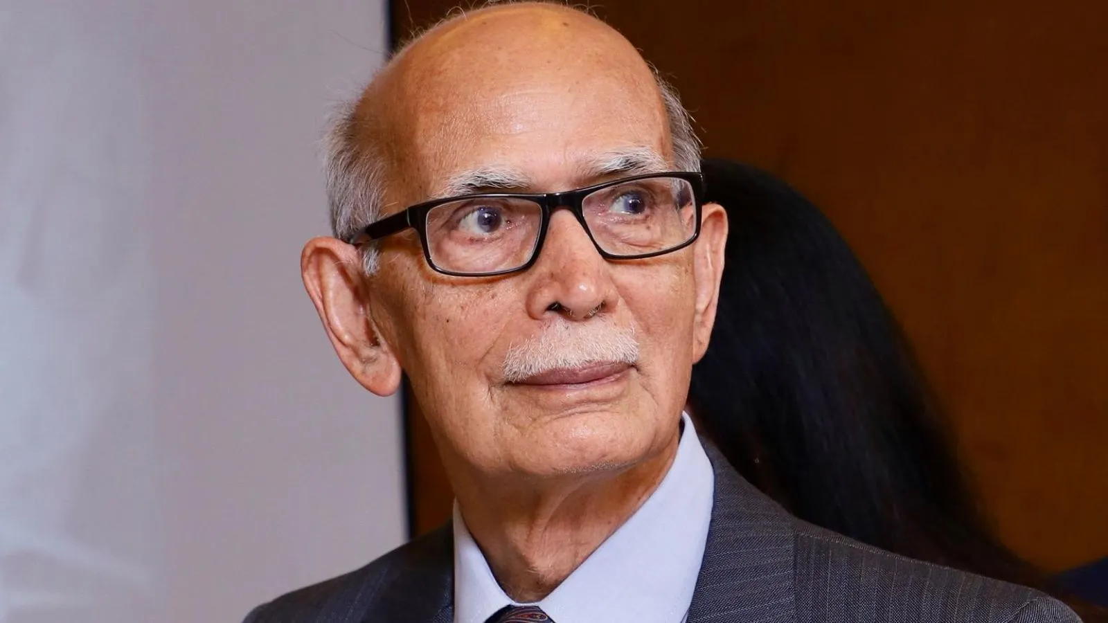 90-Year-Old Publishes Book on Customer Service Revolution