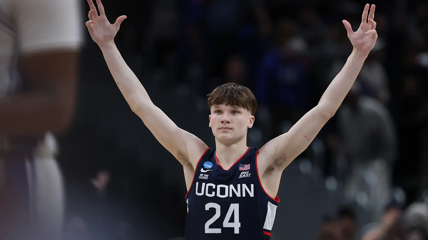 Indiana Teen's 35-Foot Buzzer Beater Sends UConn to Final Four
