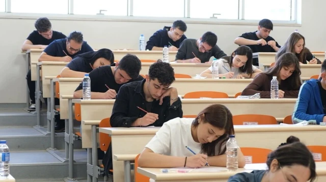 Turkey's Students Soar in Global Education Rankings