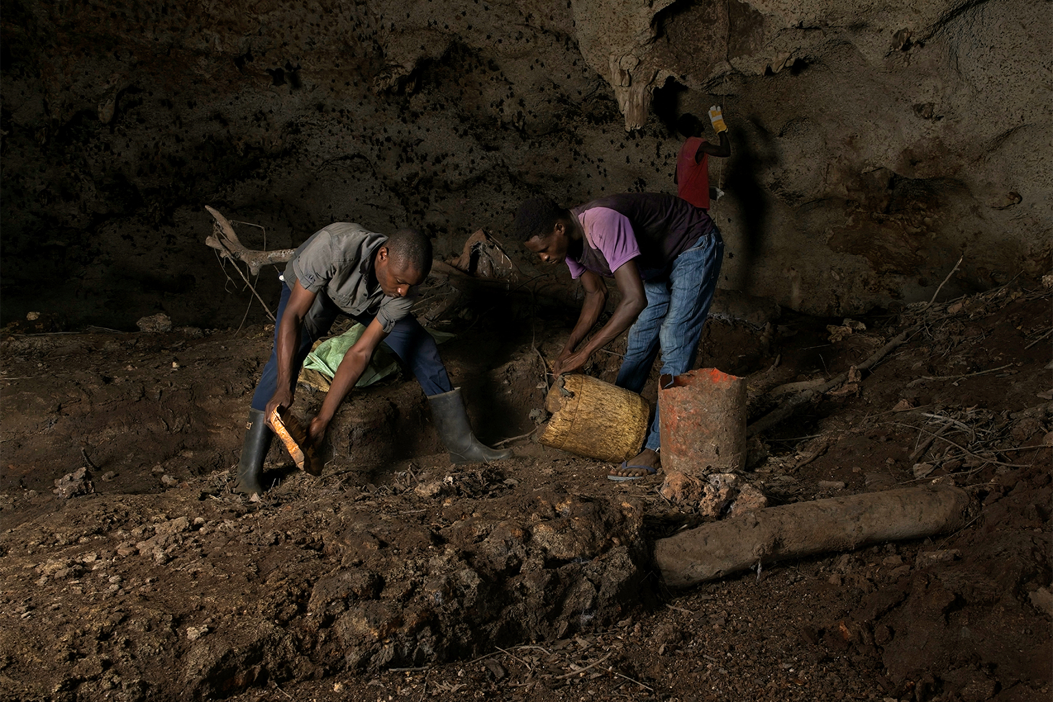 Kenya's Bat Guardians Protect Caves and Communities - Image 5