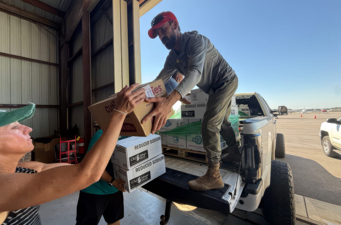 Volunteer Pilots Deliver Supplies to Hurricane Isaias Victims - Image 2