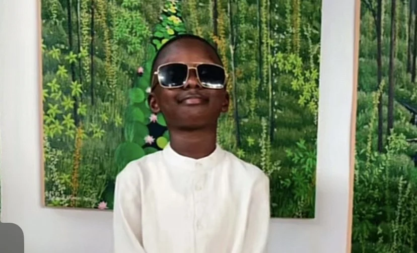 7-Year-Old Gets $5K Scholarship for Viral Portrait