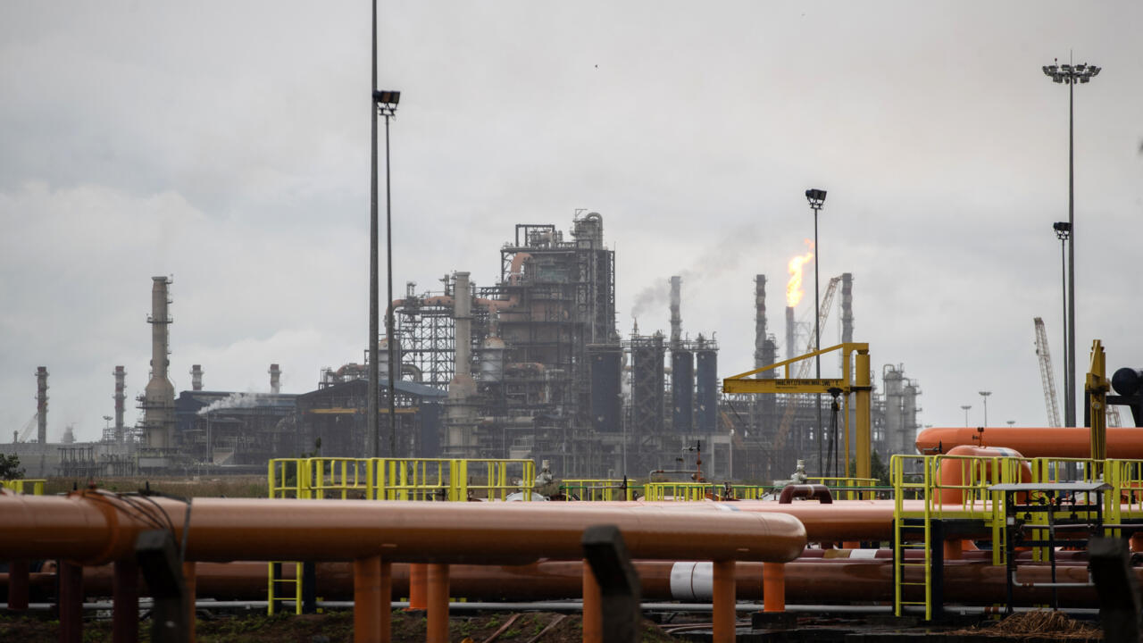 Africa's Largest Refinery Opens $1.6B IPO to Public