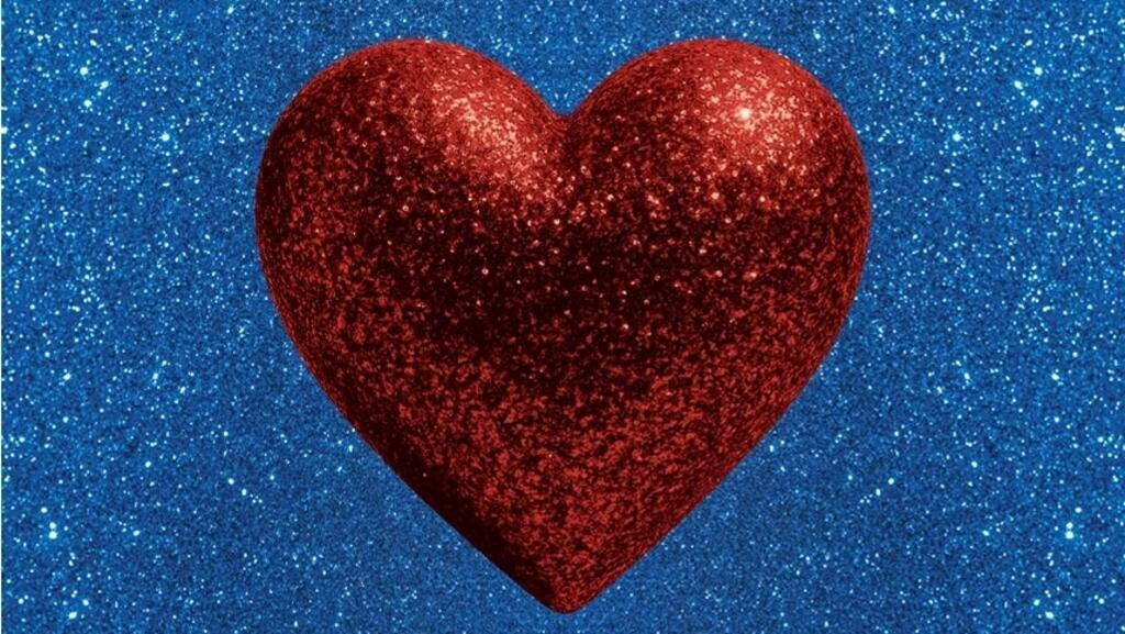 Paris Celebrates Love with Free Art Festival After Hate - Image 2