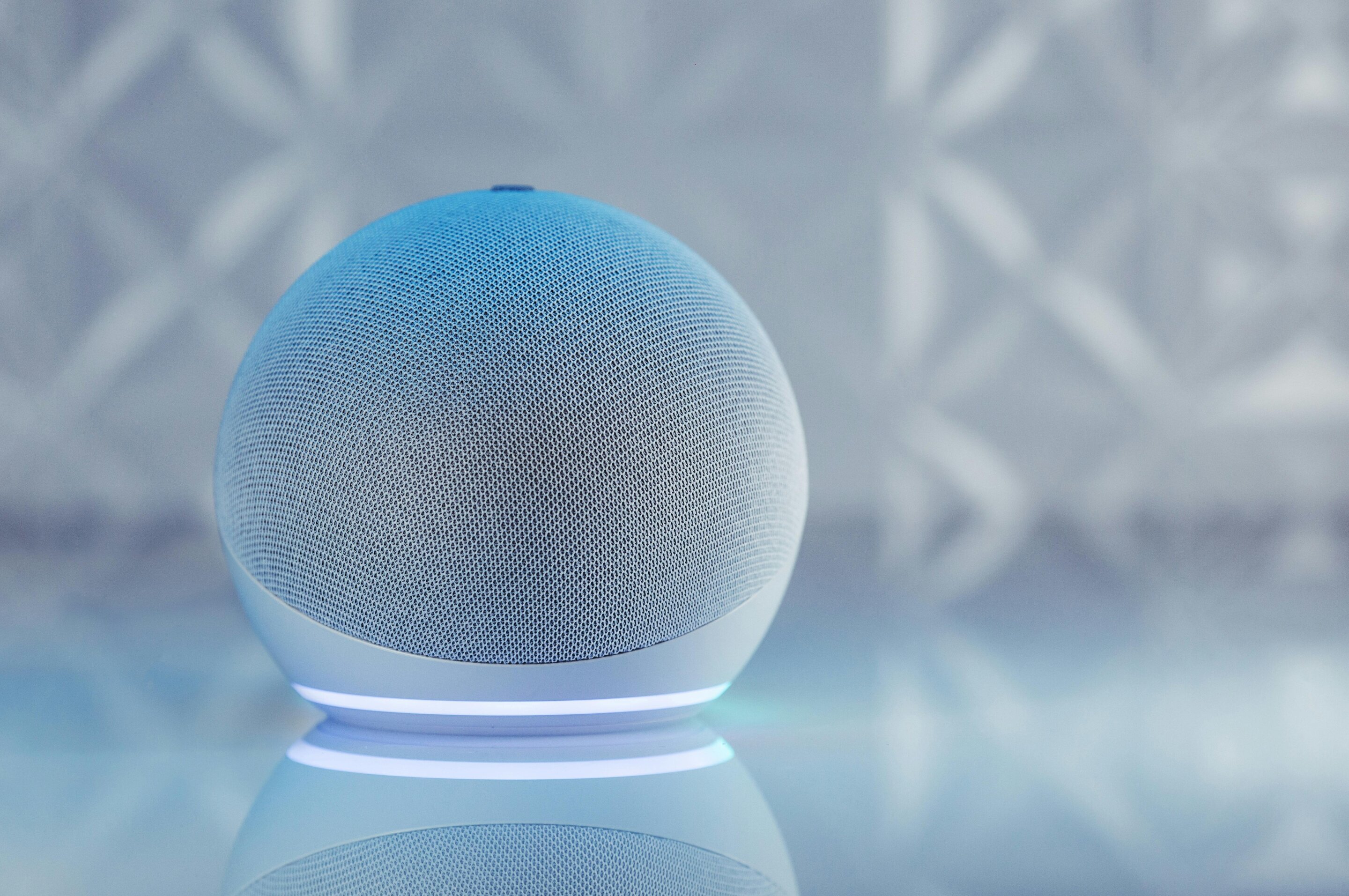 Smart Speaker Cuts Blood Sugar, Anxiety in Seniors