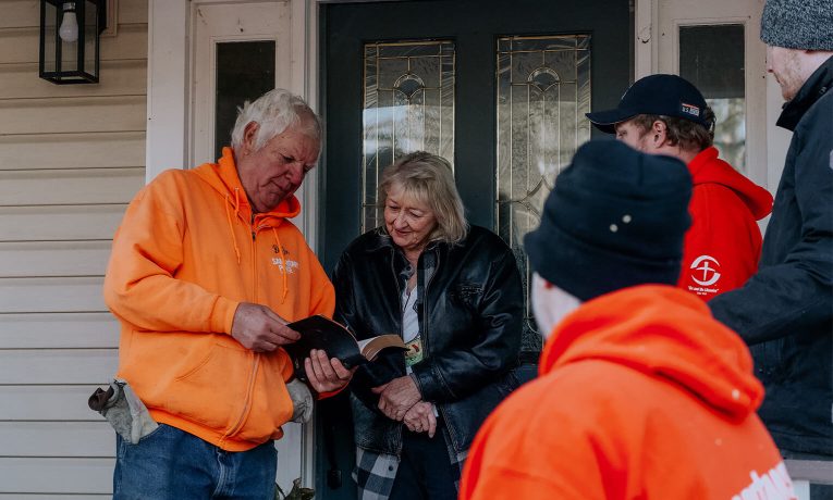 Volunteers Clear Ice Storm Damage for Louisiana Homeowner