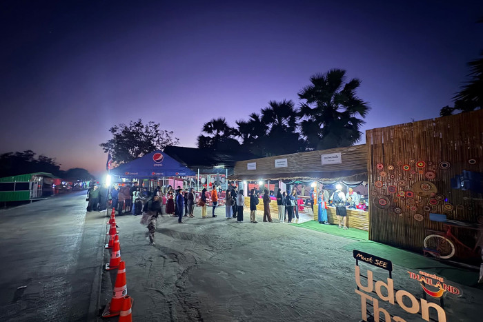 Lisa's Photo Draws 50K to Thailand's Pink Lotus Lake