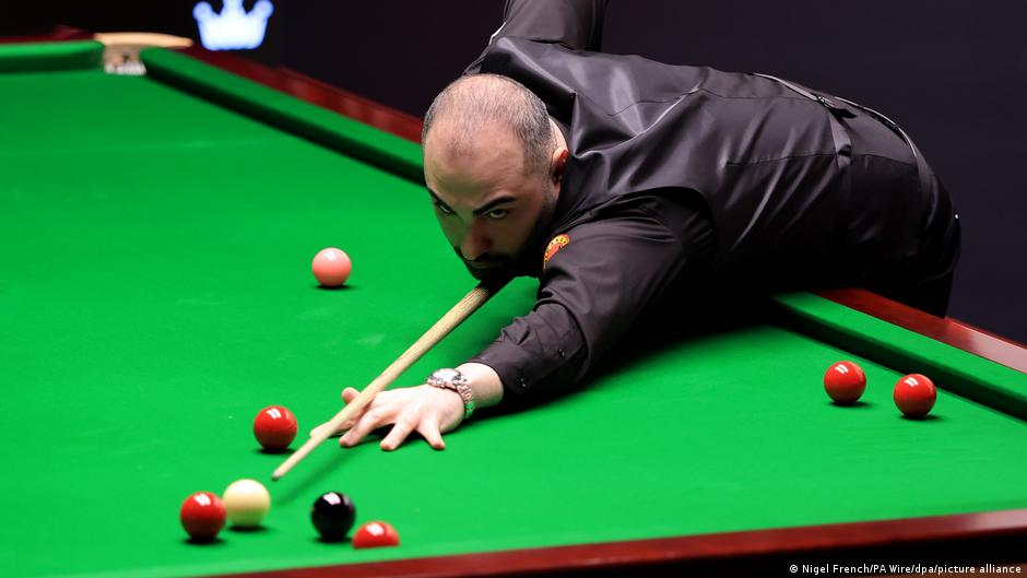 Iranian Snooker Star Reaches Historic Quarterfinals