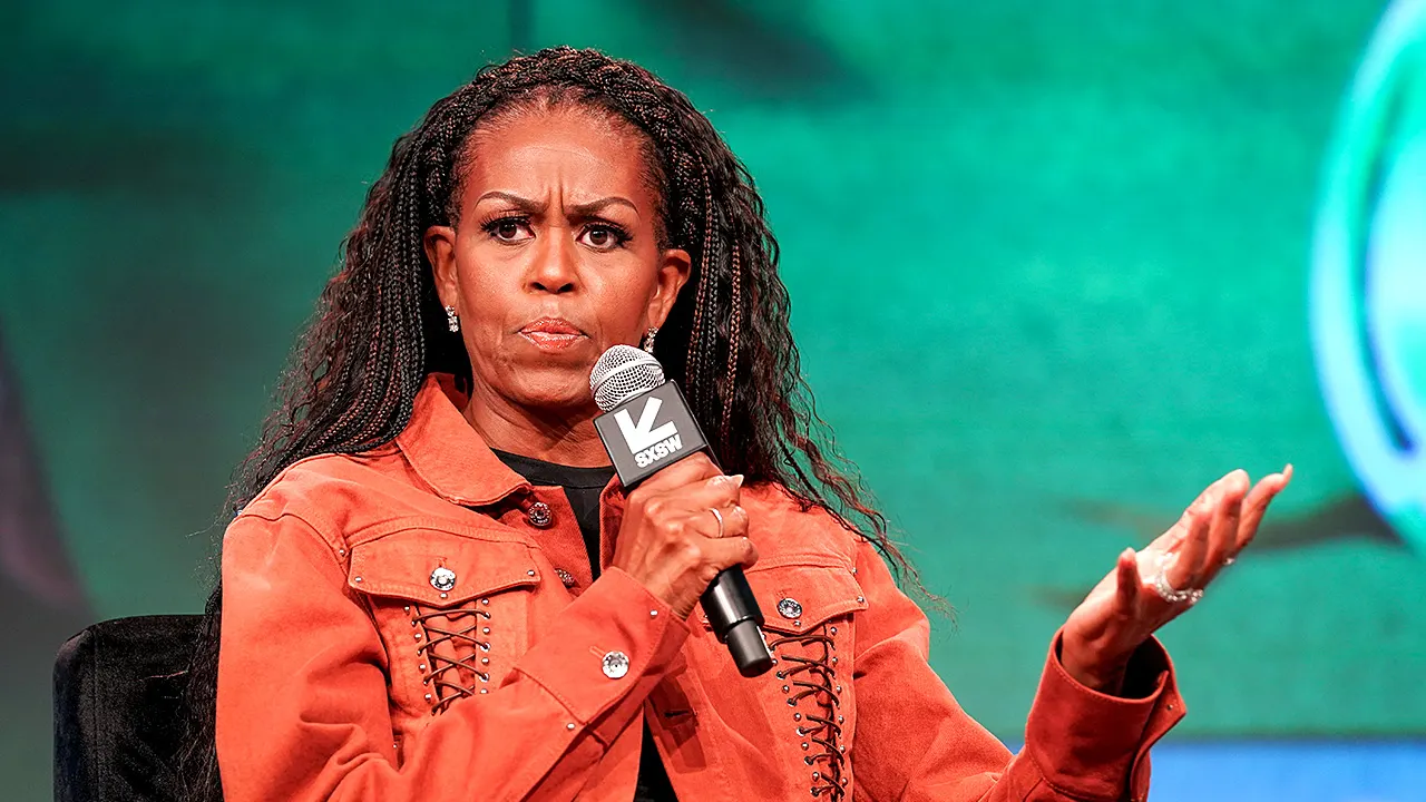 Michelle Obama Saves Choking Friend at Dinner