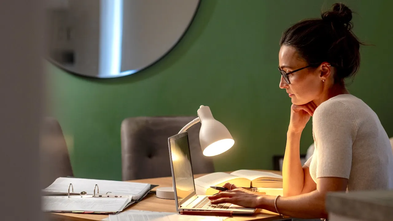 Dim Indoor Lighting May Trigger Nearsightedness Epidemic