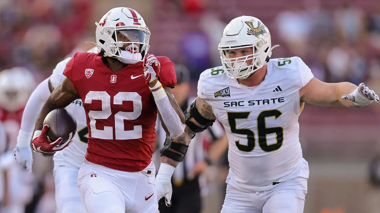 NFL Legend Emmitt Smith's Son Signs With Chiefs