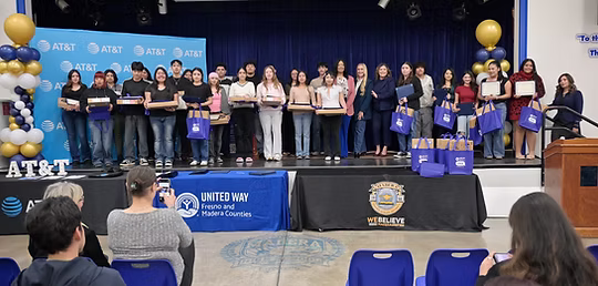 30 Madera Students Get Laptops Through $20K AT&T Grant - Image 2