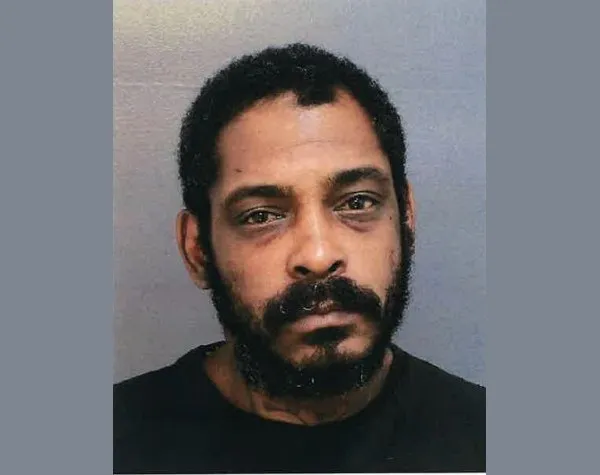 Bystander Chases Robber, Saves Elderly Couple in PA - Image 3