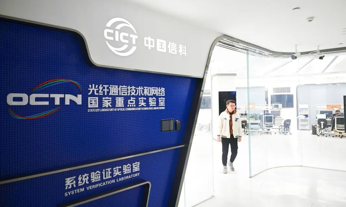 China Achieves 2.5 Petabits Per Second in Fiber Optics